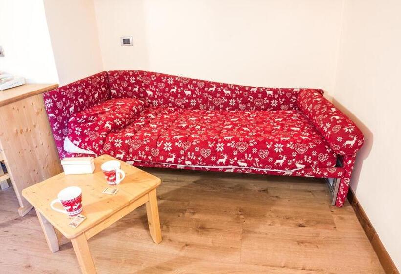 غرفة عائلية, Albergo Punta Zerbion