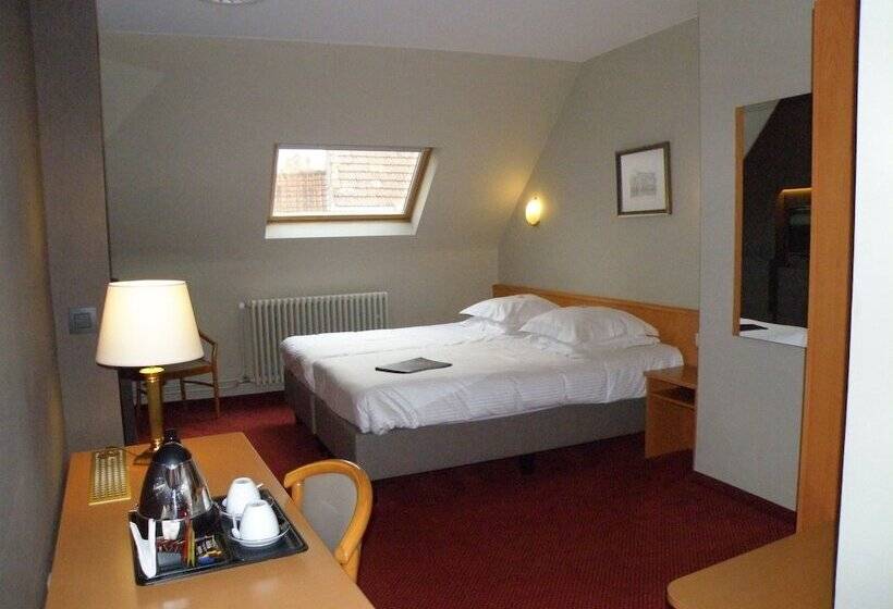 クラシックルーム, Albion