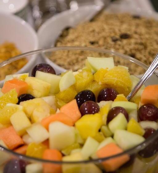 클래식 싱글 룸, Albion