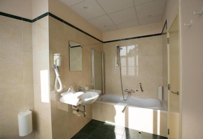 クラシックルーム, Albion