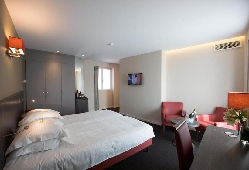 プレミアムルーム, Albion