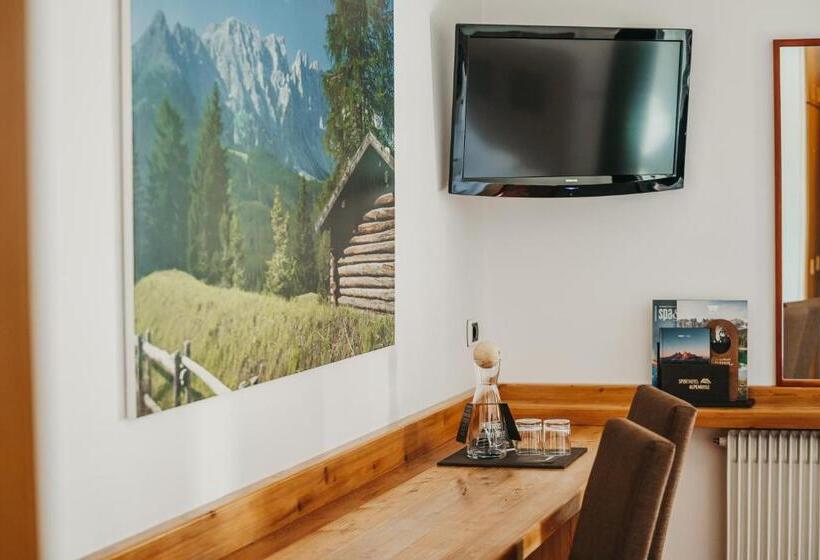 غرفة قياسية, Alpenrose