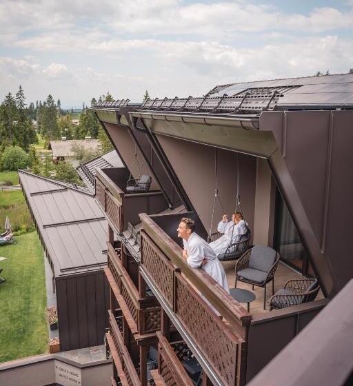 Трехместный Номер Стандарт с Балконом, Alpenrose