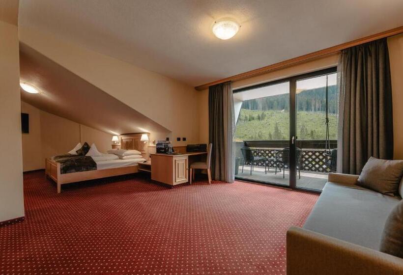 غرفة قياسية ثلاثية مزودة بشرفة, Alpenrose