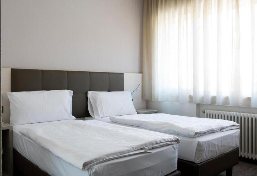 اتاق استاندارد, Ariston