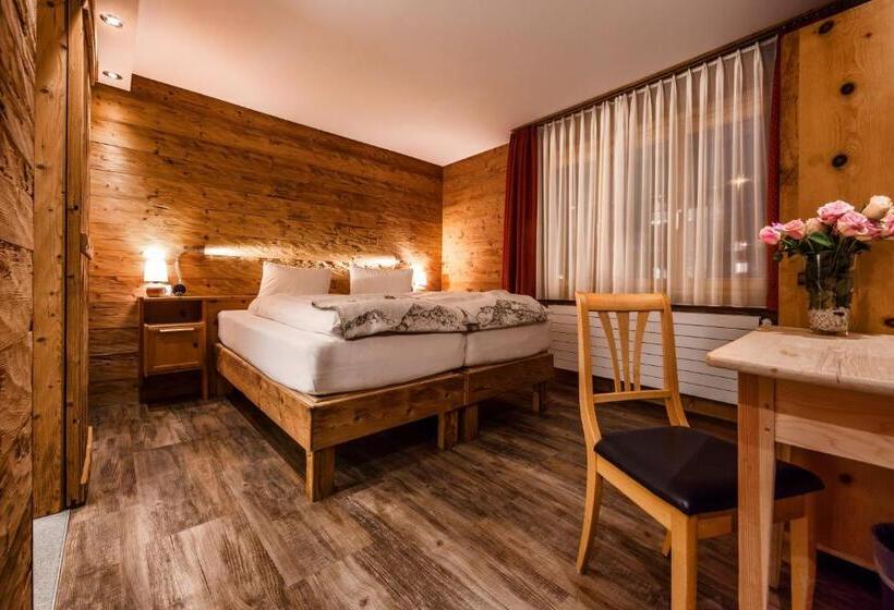 スタンダードルーム, Arosa Vetter