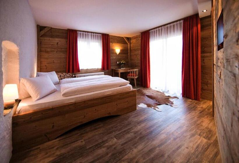 高级大房间, Arosa Vetter