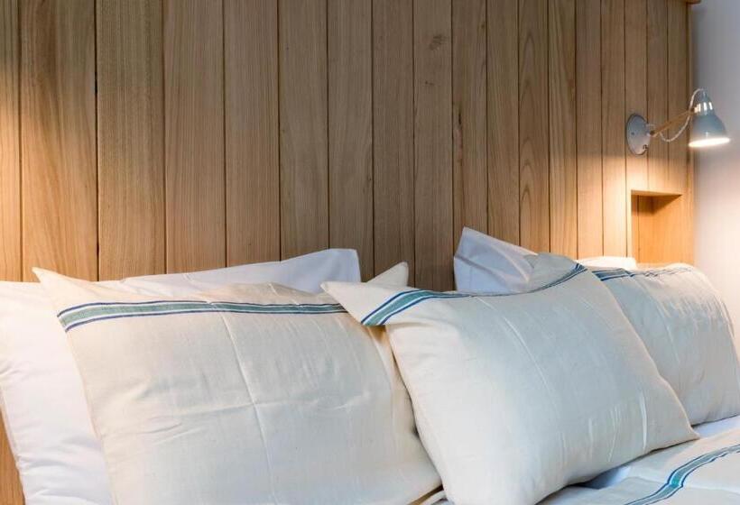 اتاق خانوادگی, Auberge De La Commanderie