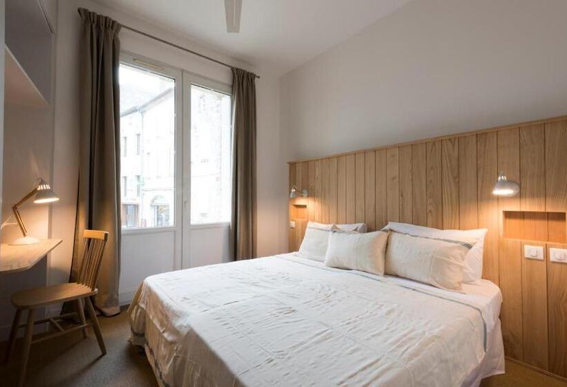 اتاق خانوادگی, Auberge De La Commanderie