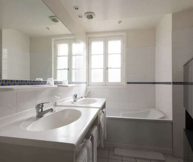 اتاق راحتی, Auberge De La Commanderie