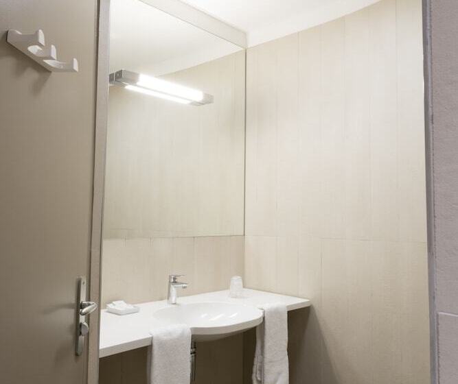 Номер Комфорт, Auberge De La Commanderie