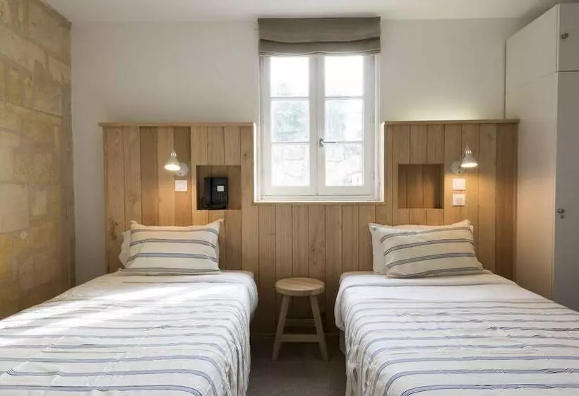 スタンダードトリプルルーム, Auberge De La Commanderie
