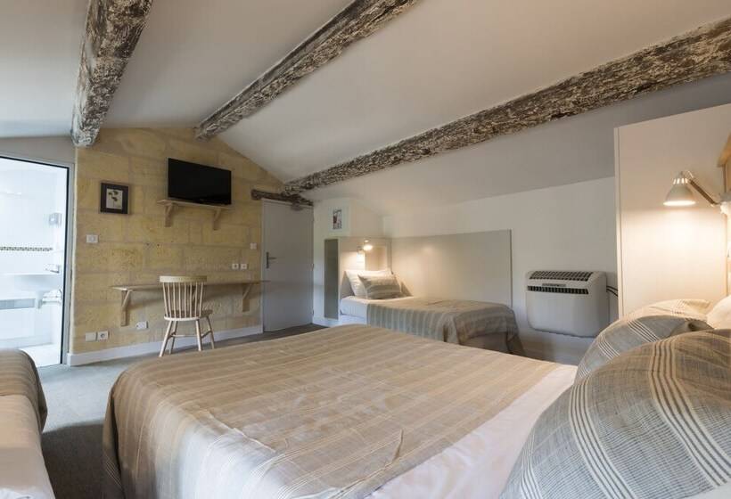 اتاق استاندارد چهار تخته, Auberge De La Commanderie