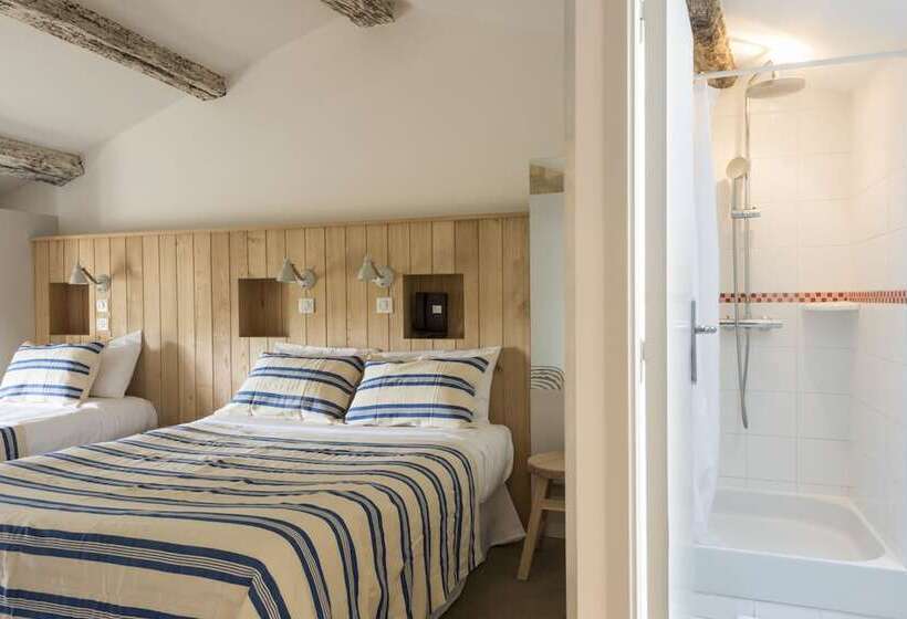 Четырехместный Номер Стандарт, Auberge De La Commanderie
