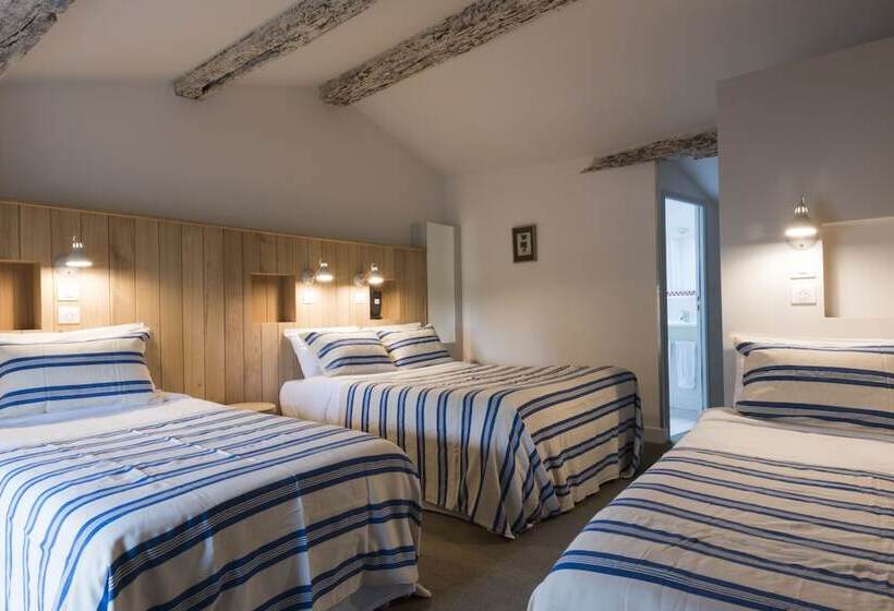 اتاق استاندارد چهار تخته, Auberge De La Commanderie