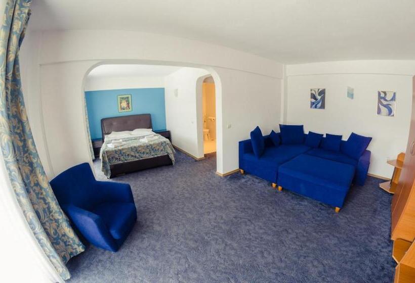 סוויטה, Cabana Trei Brazi