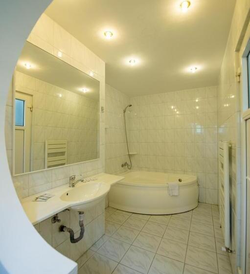 סוויטת סופריור, Cabana Trei Brazi