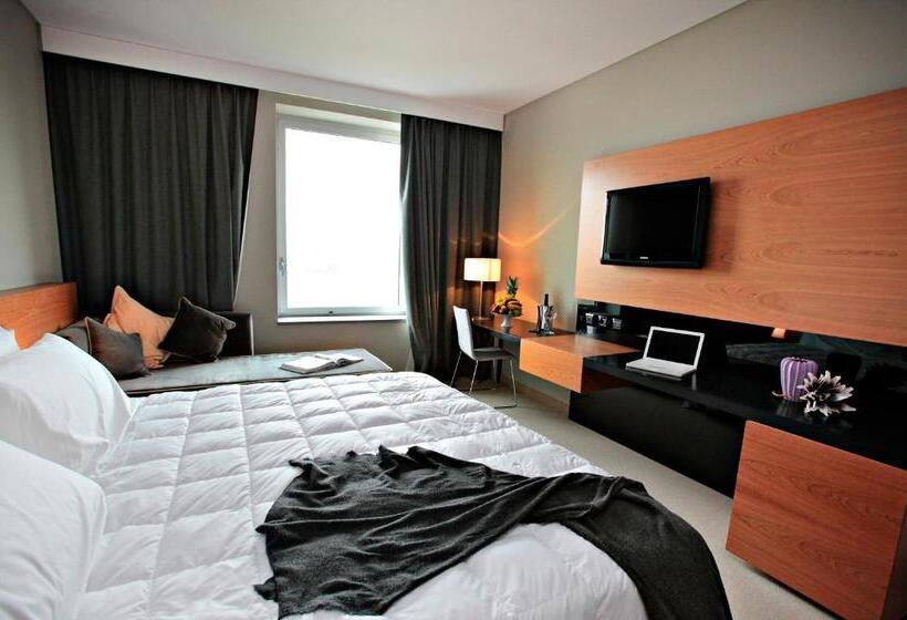 Номер Стандарт, Cosmopolitan