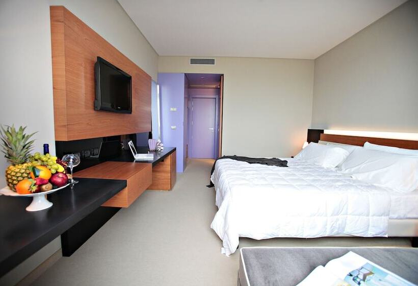 Номер Стандарт, Cosmopolitan