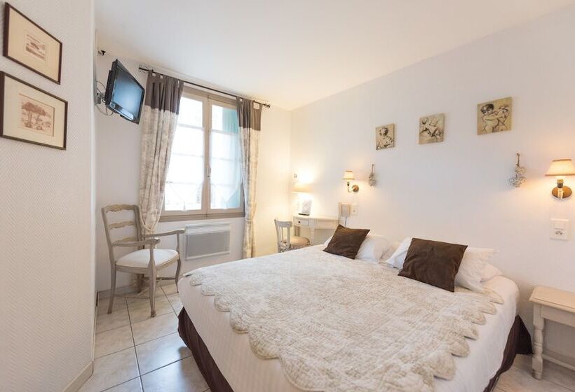 Четырехместный Номер Стандарт, Hôtel Le Peu Breton