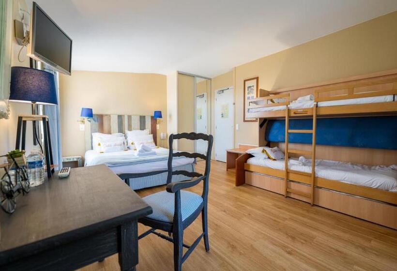 غرفة قياسية رباعية, Hôtel Le Peu Breton