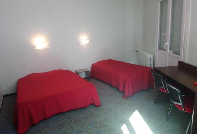 اتاق سوپریور خانوادگی, Moliere