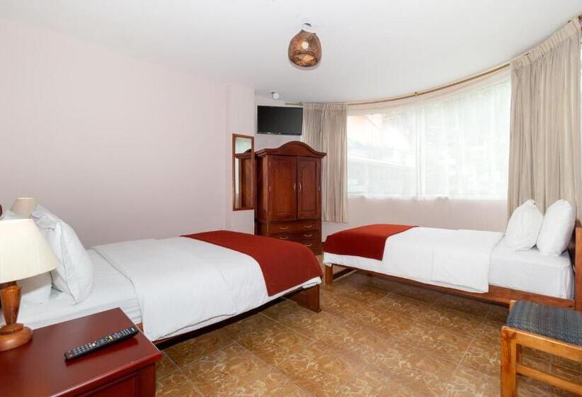 标准三人间, Napolitano Apart