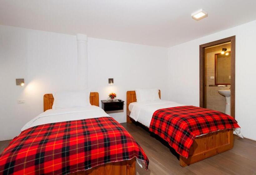 标准间, Napolitano Apart