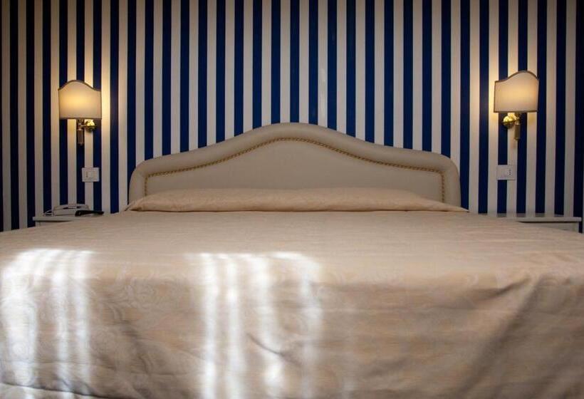 اتاق استاندارد, Navy