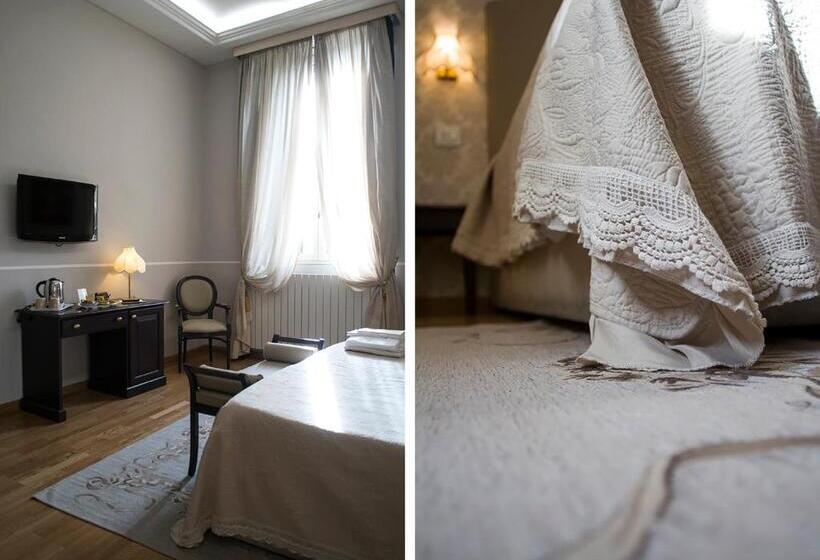 اتاق استاندارد چهار تخته, Navy