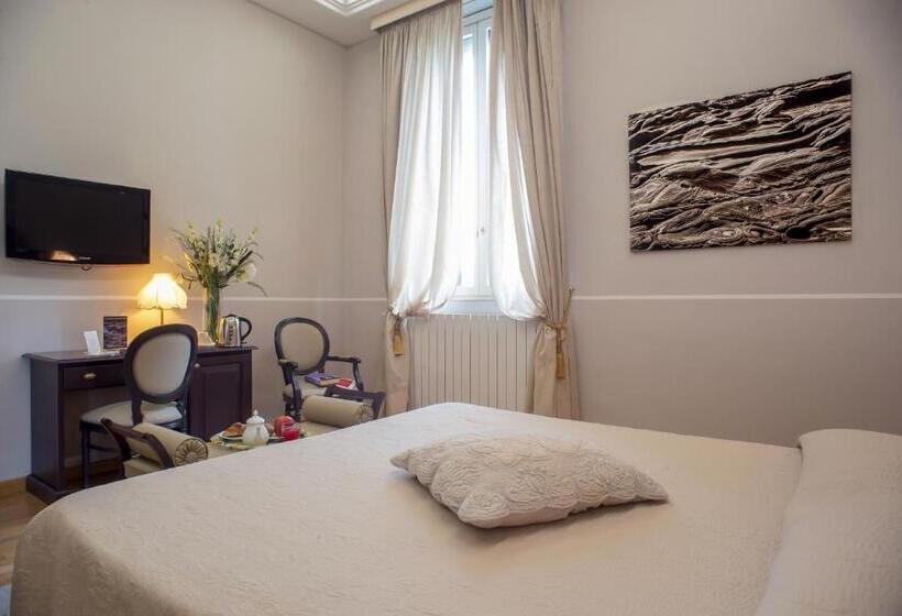 اتاق استاندارد سه نفره, Navy