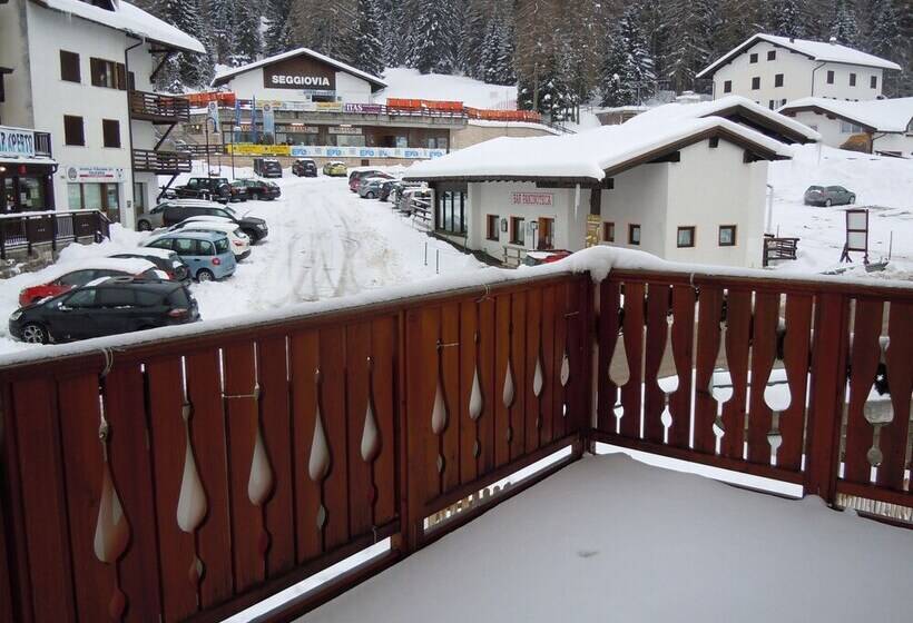 标准三人间, Seggiovia