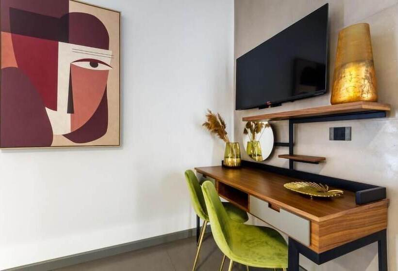 Номер бизнес-класса, Vespucci