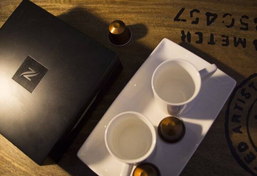 اتاق لوکس, La Villa Nova