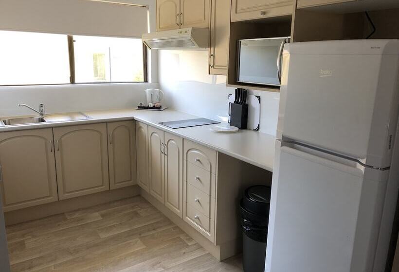 スイート, Araluen Motor Lodge