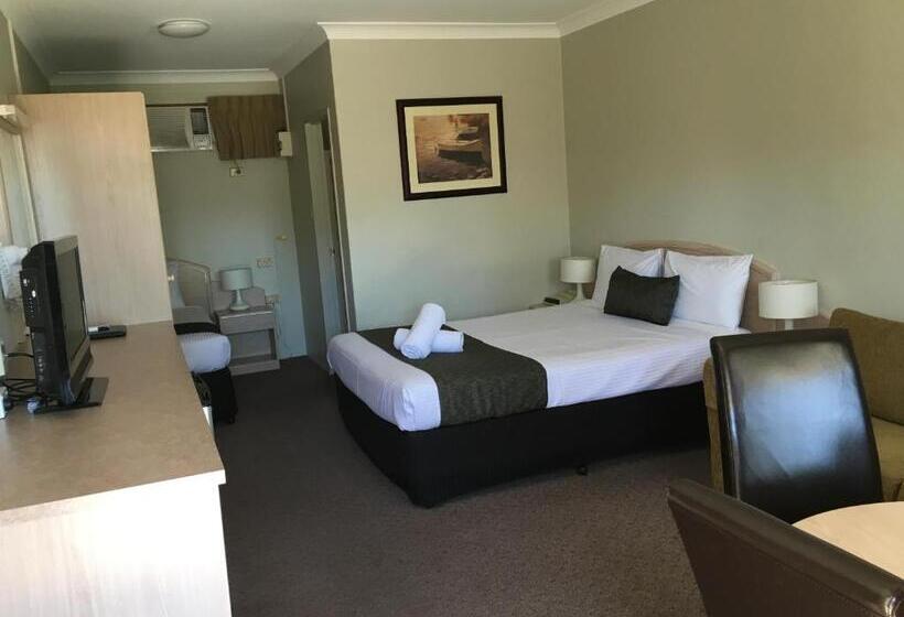 エクゼクティブルーム, Araluen Motor Lodge