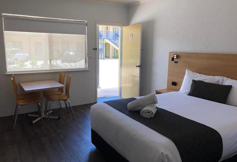 Люкс Семейный 2 Спальни, Araluen Motor Lodge
