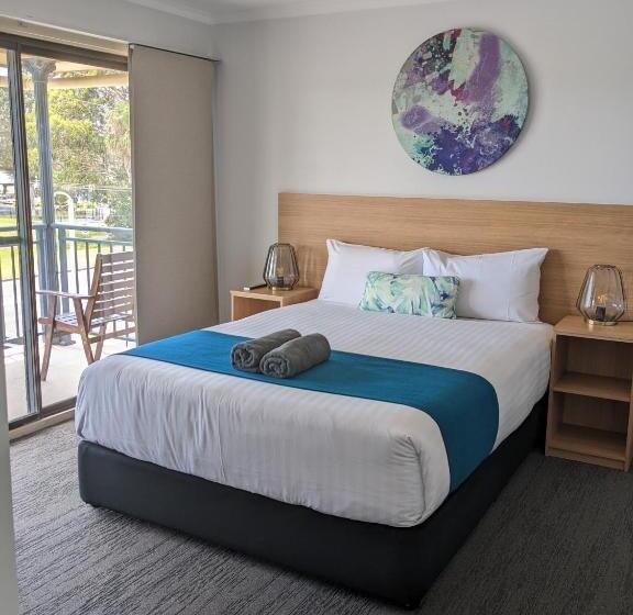 Апартаменты 4 Спальни, Araluen Motor Lodge