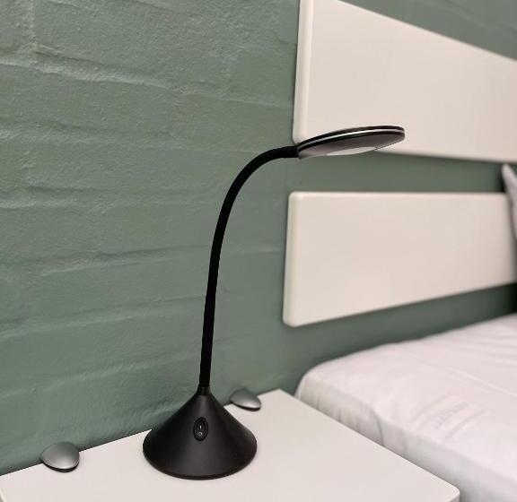 Семейный Полулюкс, Motel Rovli