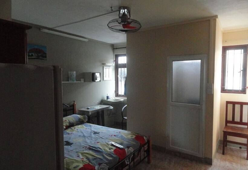 اتاق استاندارد یک نفره, Tyvabro Guesthouse