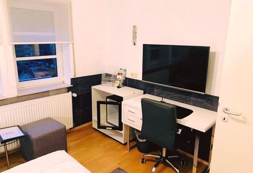 스탠다드 룸, Schlosshotel Landstuhl