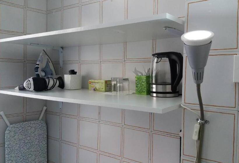 חדר סטנדרט לשלושה, Giambattista House Bari