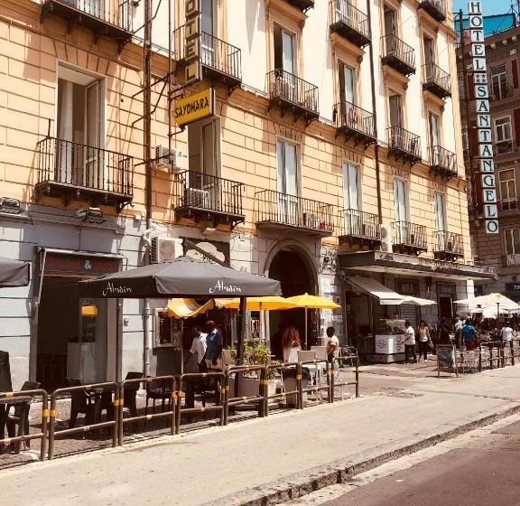 اتاق استاندارد یک نفره, Royal Flower