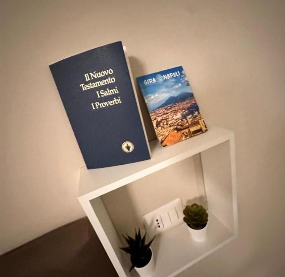 اتاق استاندارد یک نفره, Royal Flower