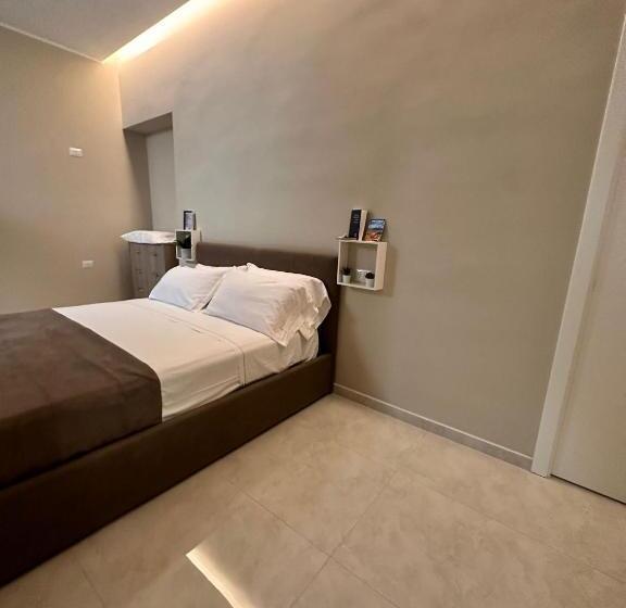 اتاق کلاسیک چهارنفره, Royal Flower