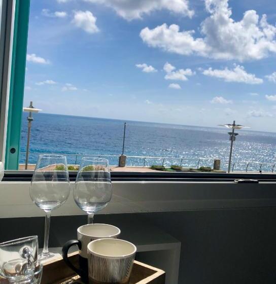 Triple Room Sea View, Camera Adelaide