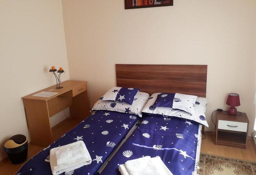 Номер Стандарт, Piac Utcai Apartman