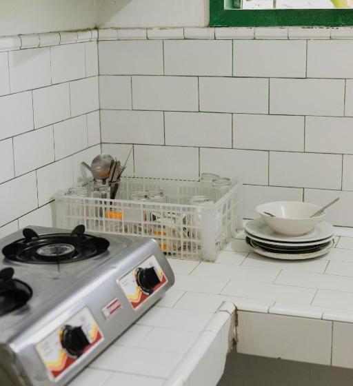 침실 2개 주택, Puerto Galera Hostel