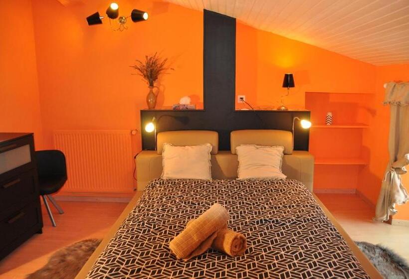 标准间带游泳池, B&b Clos San Gianni