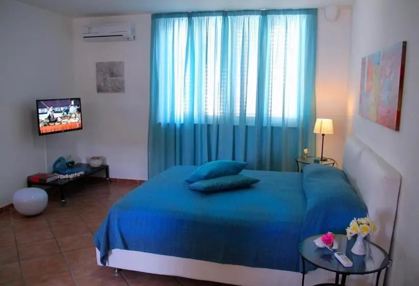 اتاق لوکس, B&b Darsena